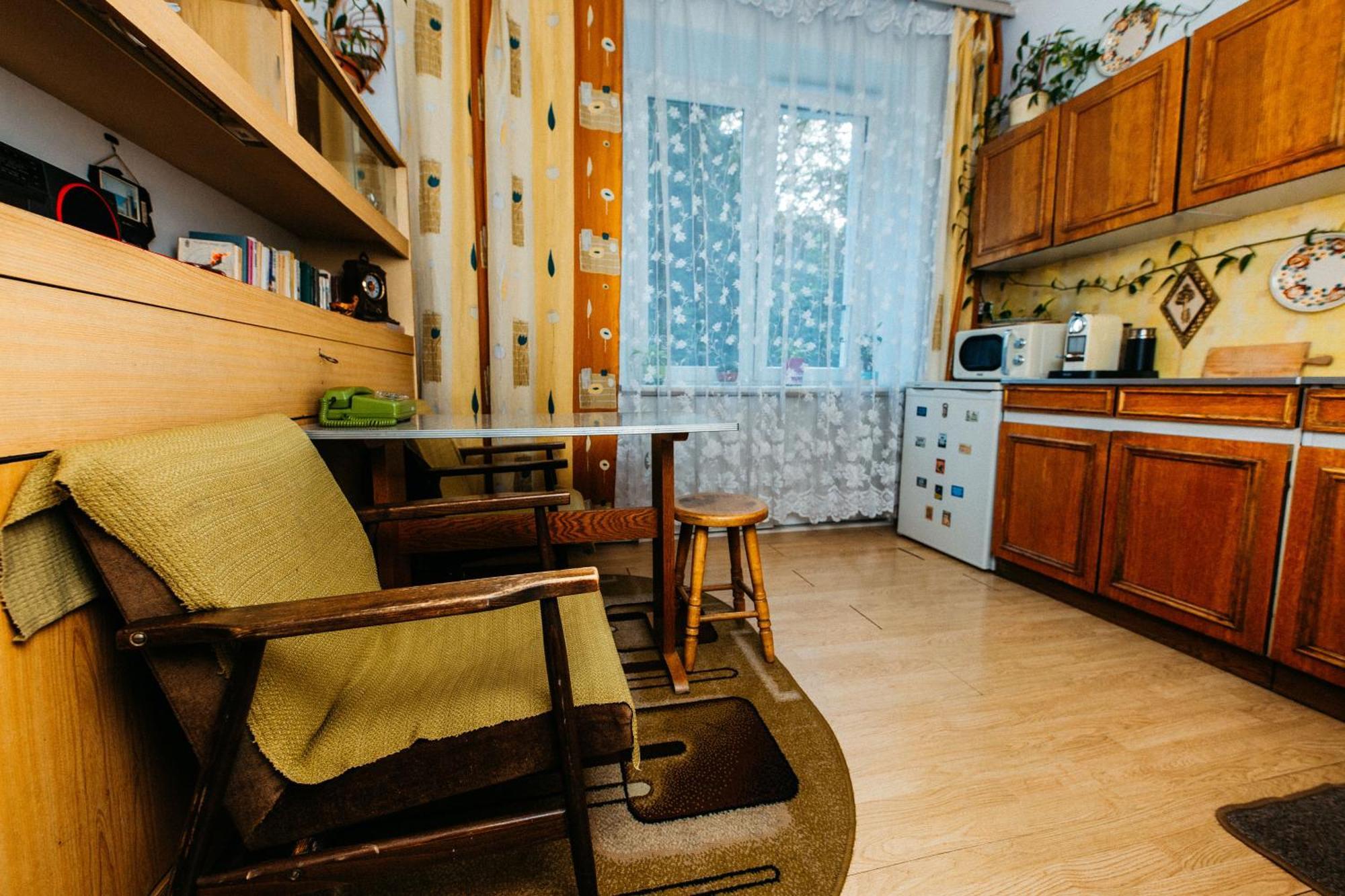 Feel The Old Socialist Style Apartment, Krakow